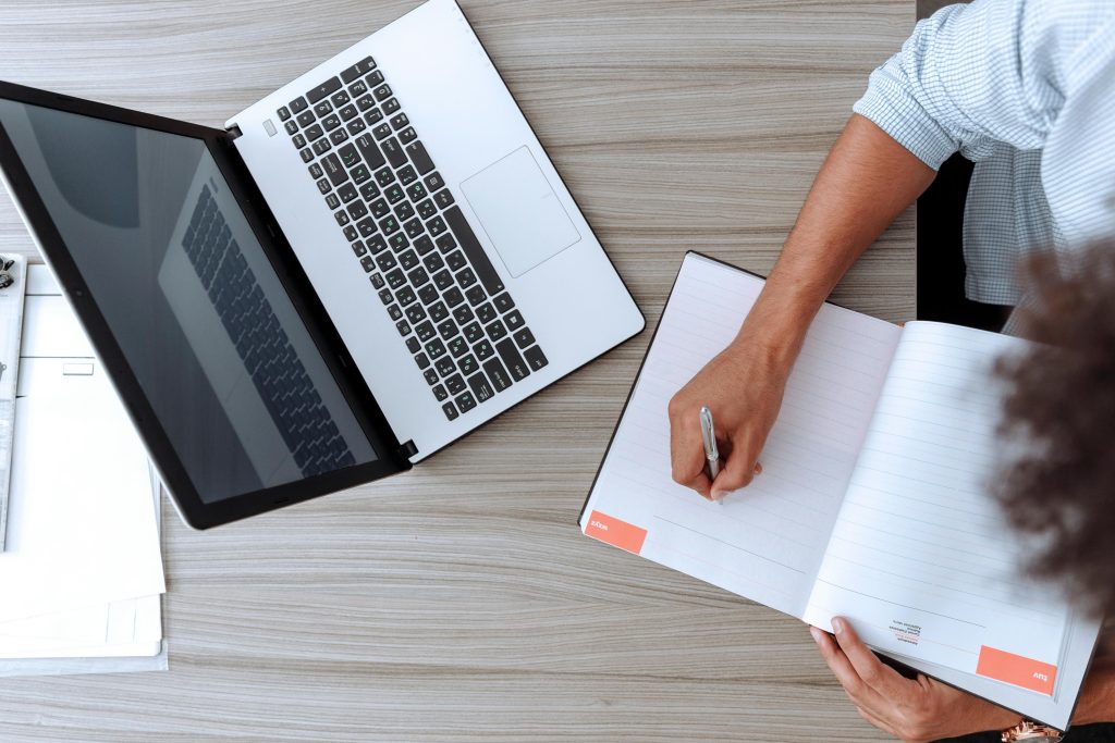 Organizing 33 Analytics Software